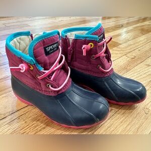 Sperry Toddler Girls Snow Boots / Duck Boots - size 10 Toddler